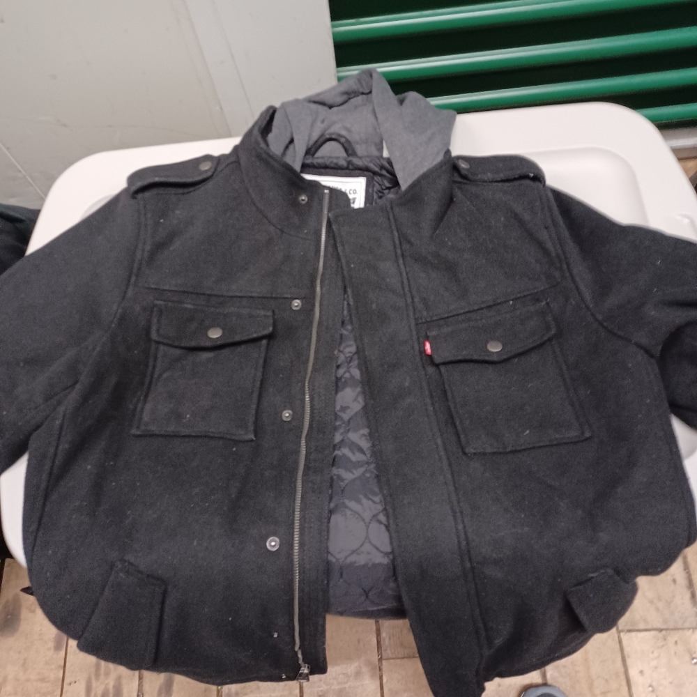 Levi's Peacoat hoodie